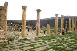 Vue du Temple de Minerve Suniade (Le Bas).jpg